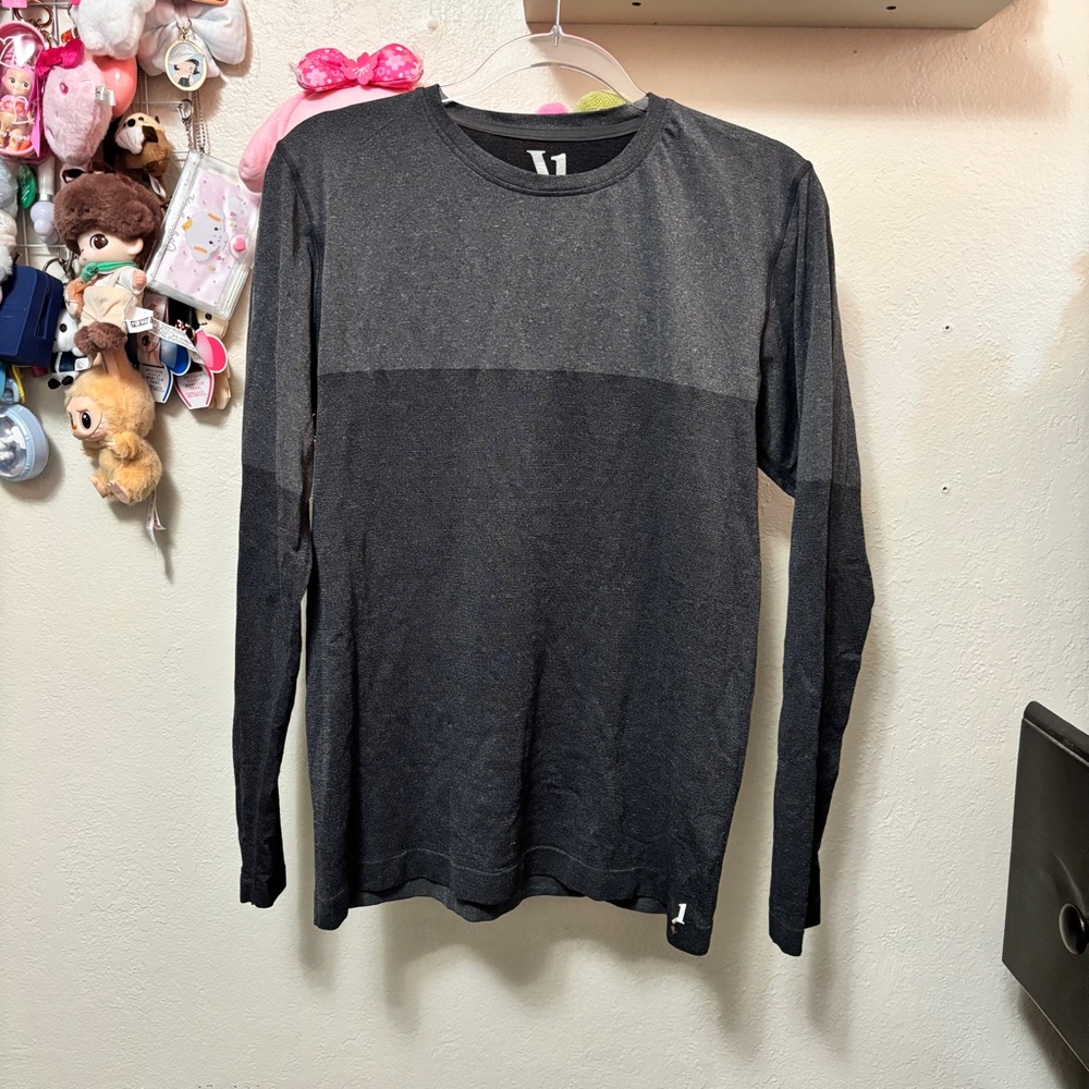 Vuori Long Sleeve Current Tech Performance Tee Si… - image 2